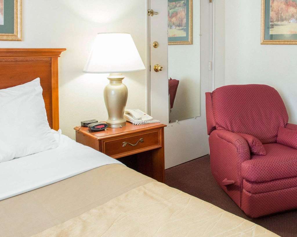 Quality Inn & Suites New Castle Zimmer foto